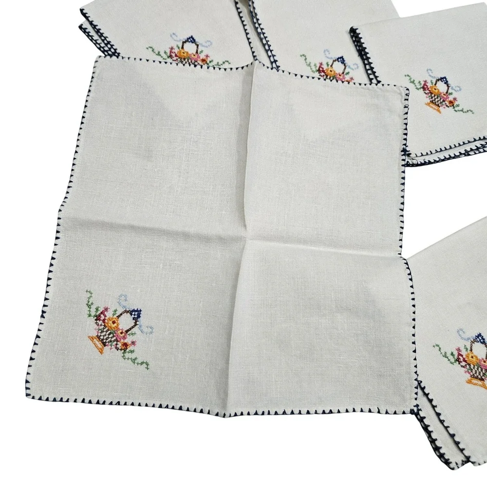 Vintage Cloth Napkins White Floral‎ Cross Stitch Vintage Cottagecore Oriental